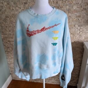 Nike Recreation Club Good Sport Butterfly Patch Oversized Tie Dye Sweatshirt M